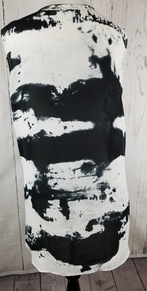 Fylo Wrap Style B & W Abstract Print Top XXL - Picture 2 of 5